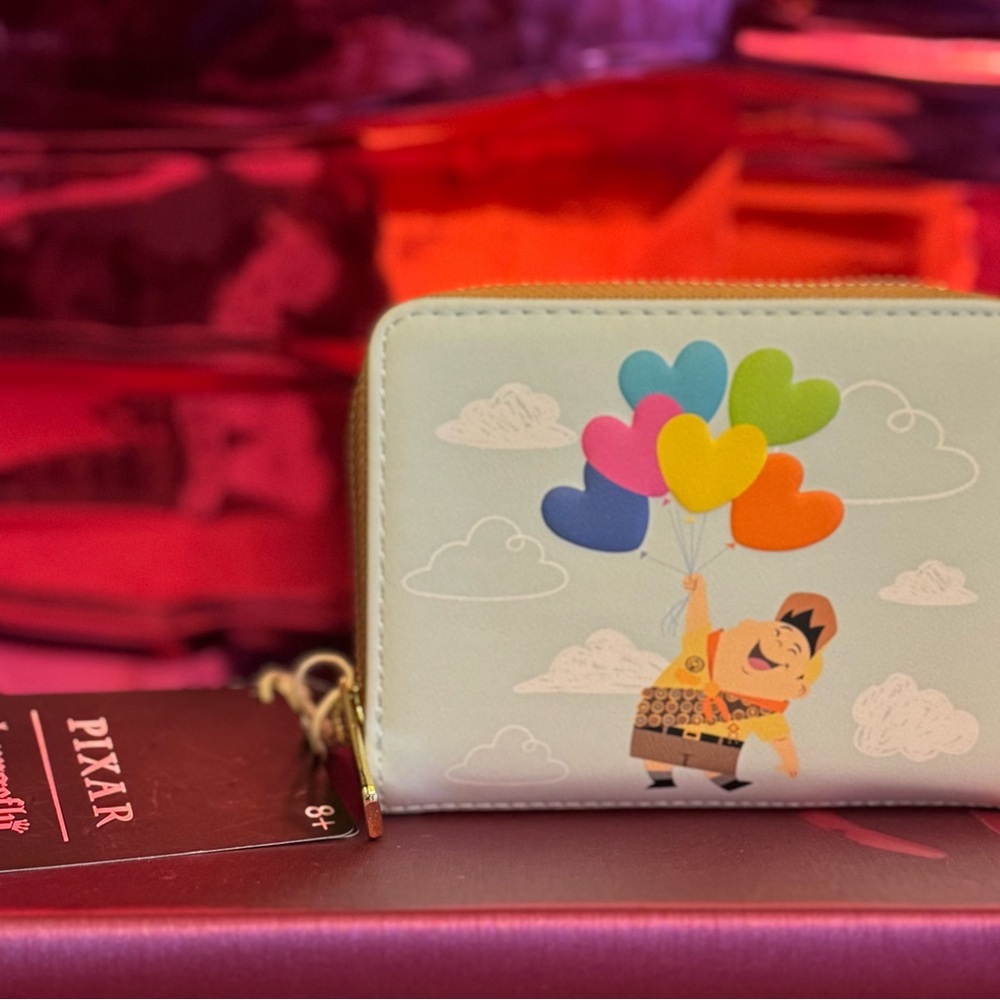 Loungefly Disney Pixar Up Russell Heart Balloons Accordion Wallet